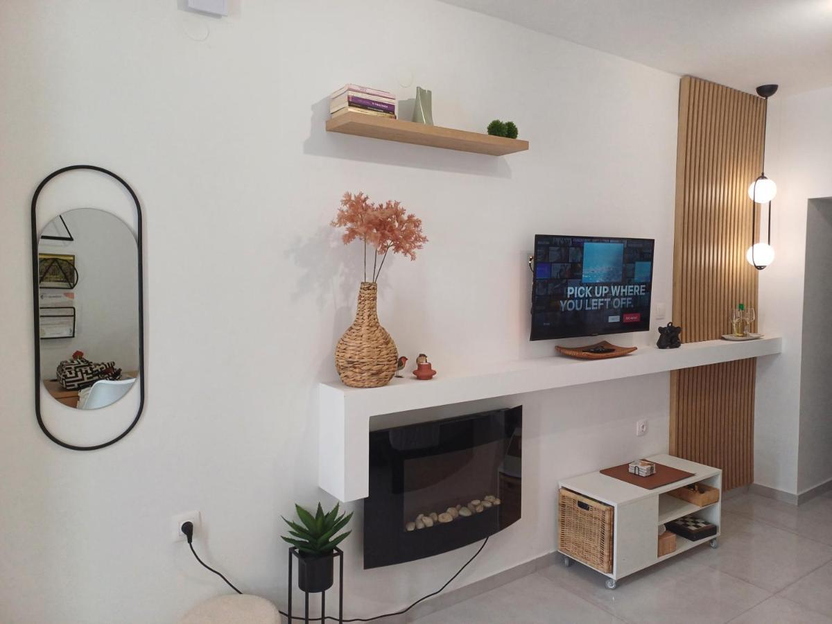 Brio Luxurious Urban Stay In Heraklio,Wifi,Αc Ираклио Екстериор снимка